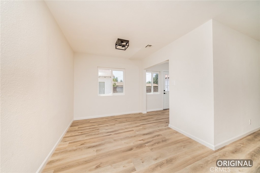2586 Prospect Avenue Property Photo 9