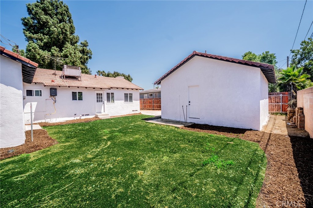 2586 Prospect Avenue Property Photo 32