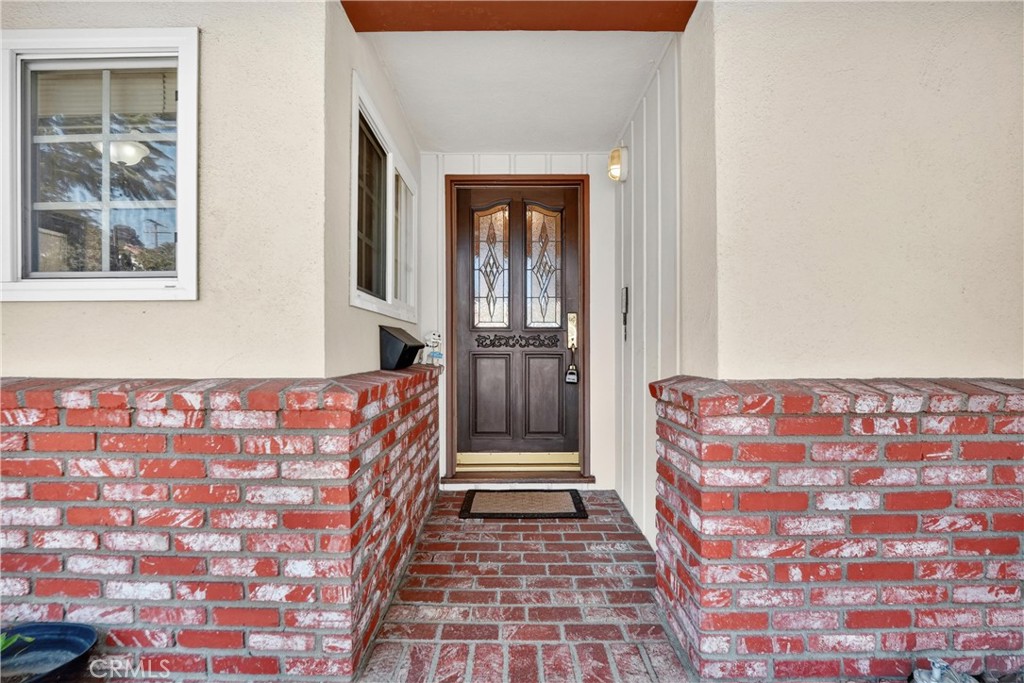 742 Irving Property Photo 2
