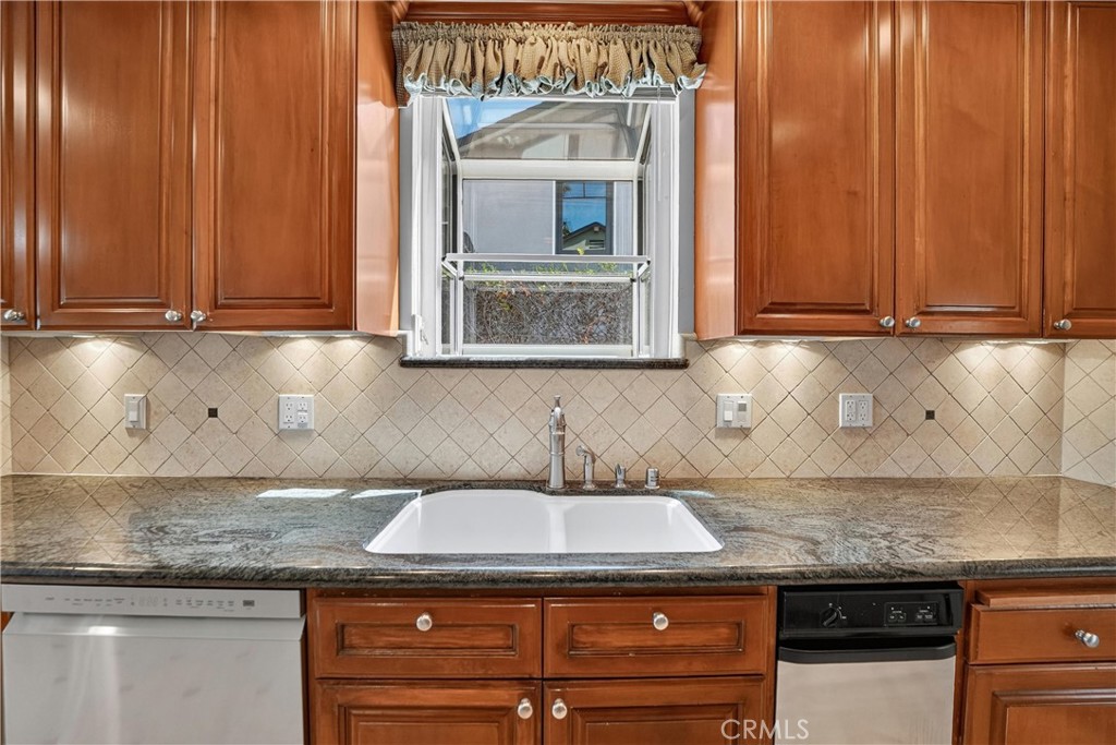 742 Irving Property Photo 15