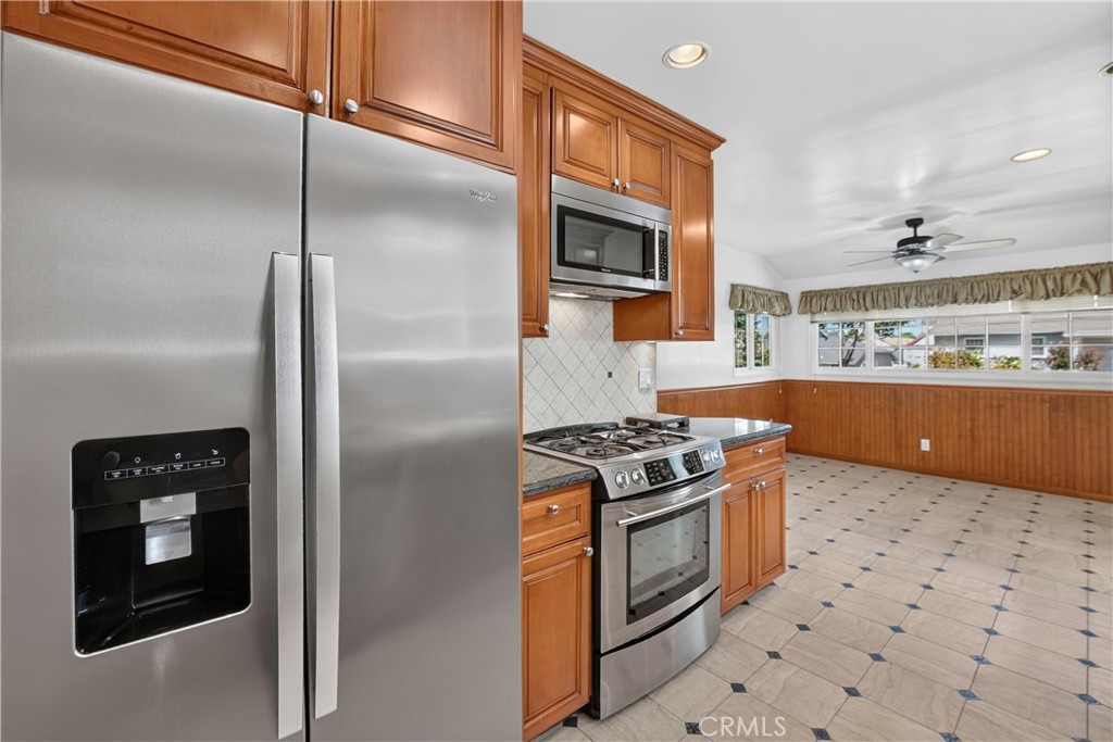 742 Irving Property Photo 17