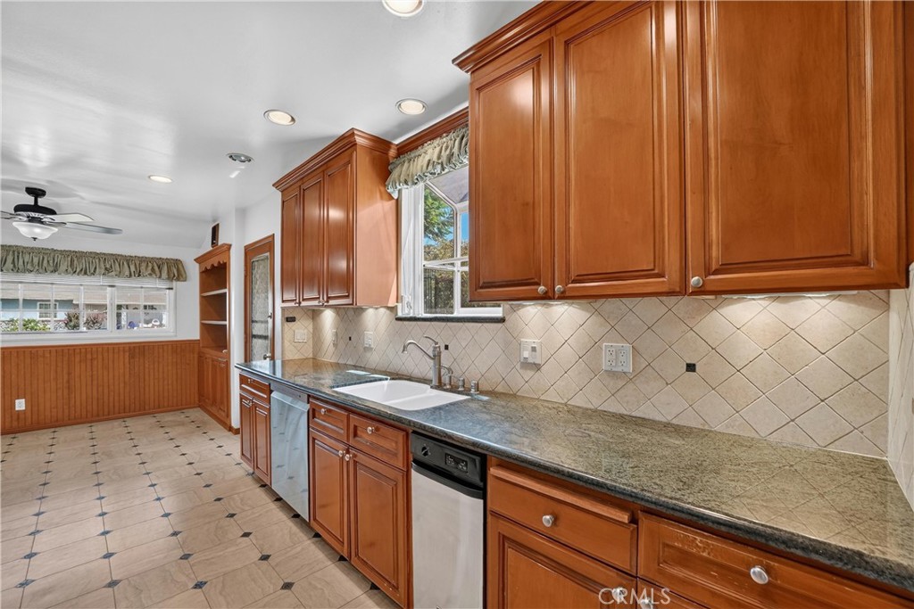 742 Irving Property Photo 18