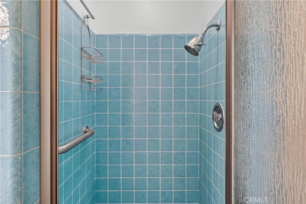 742 Irving Property Photo 31