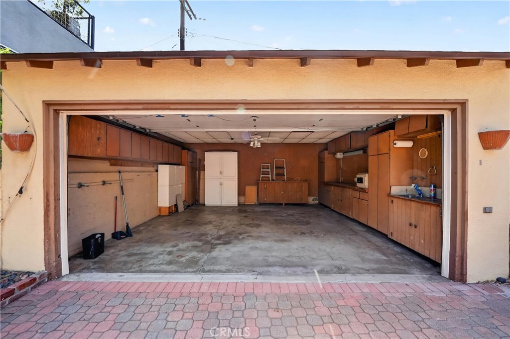 742 Irving Property Photo 43