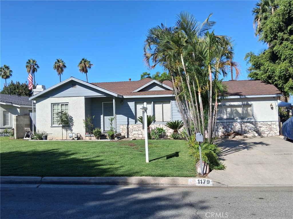 1179 N Viceroy Avenue Property Photo 1