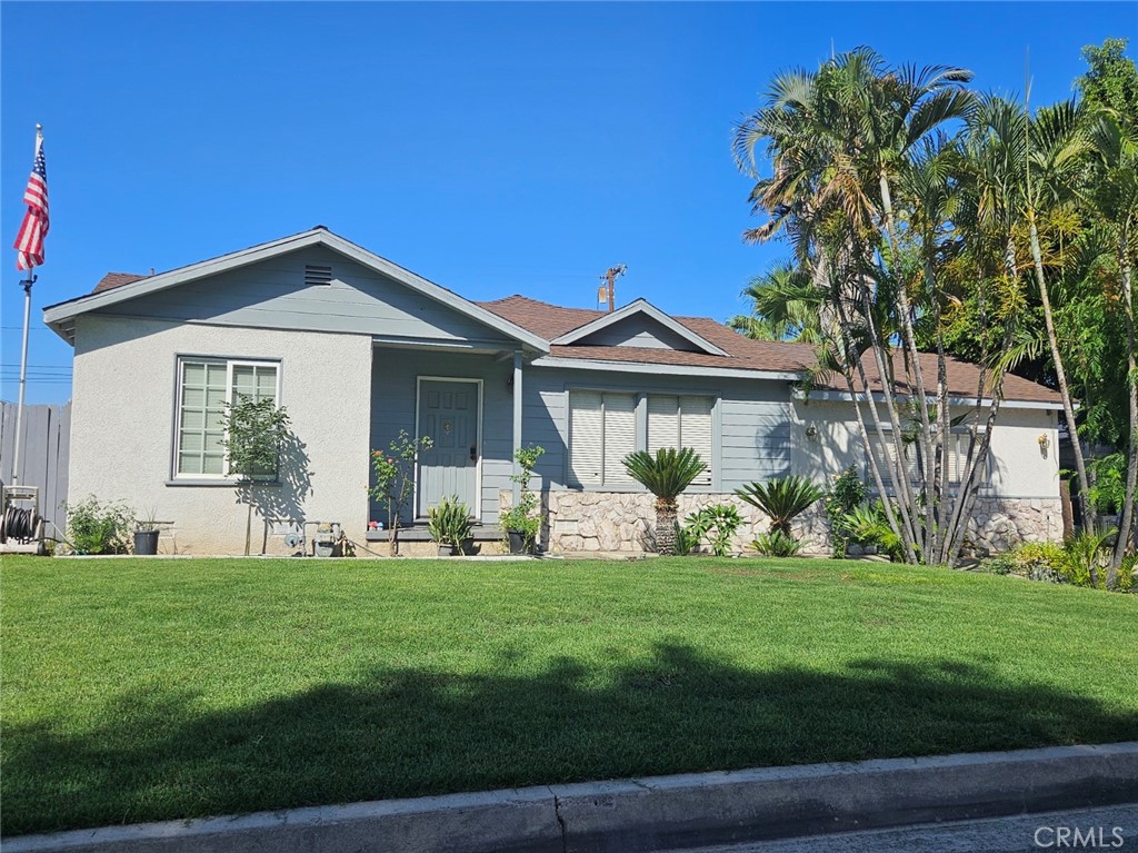 1179 N Viceroy Avenue Property Photo 13
