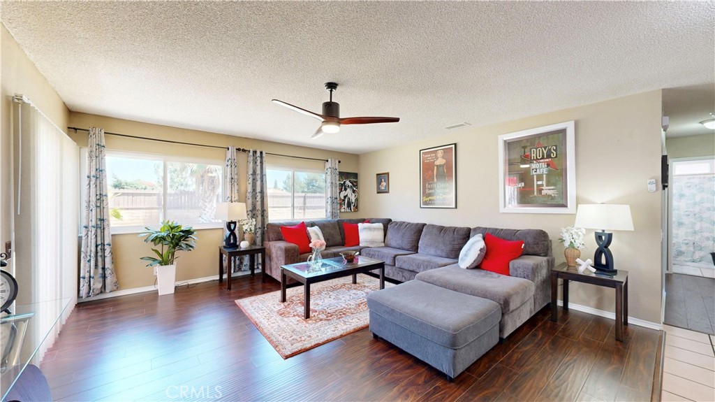 4973 Cambridge Property Photo 5
