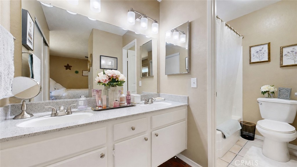 4973 Cambridge Property Photo 19