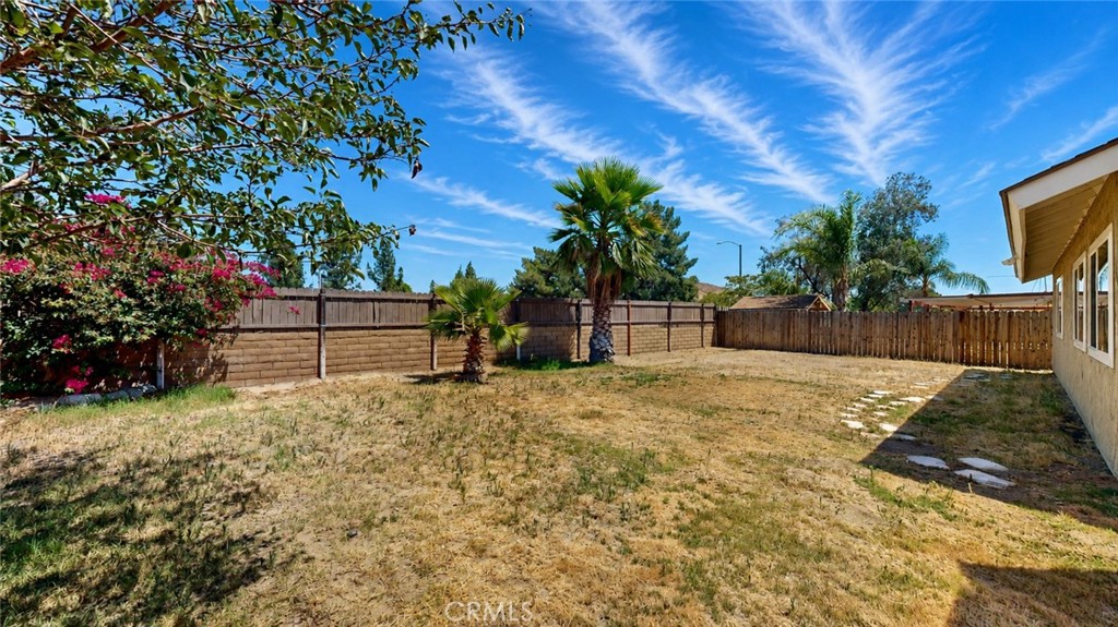 4973 Cambridge Property Photo 25