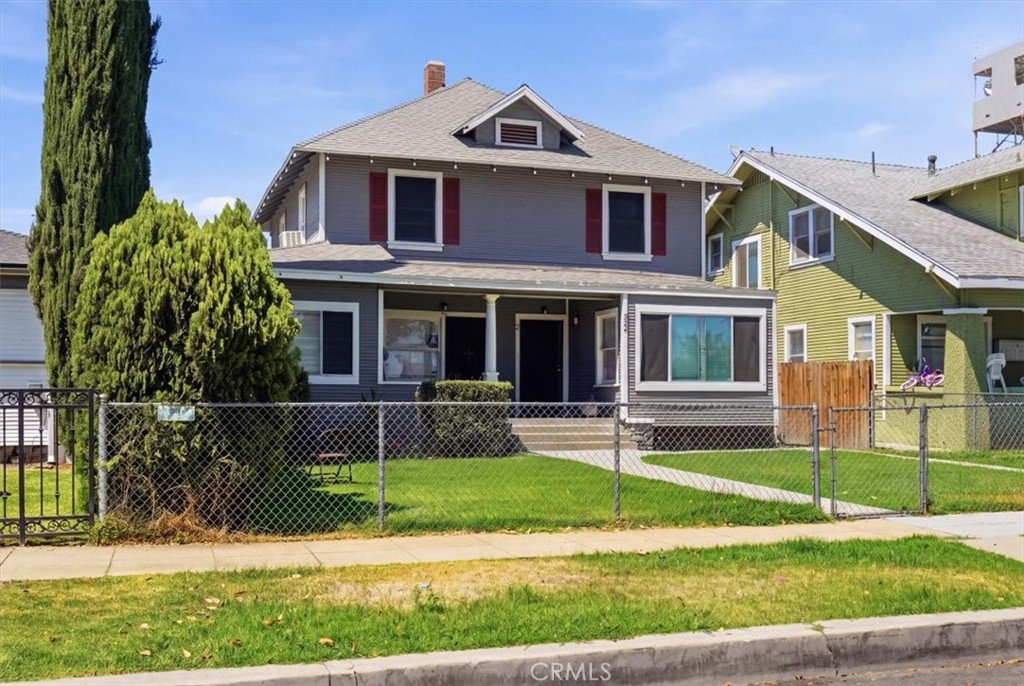 324 W C Street W Property Photo 1