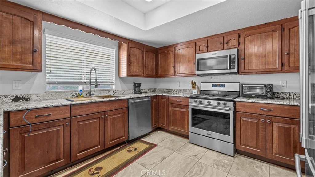 11443 Balsam Avenue Property Photo 11