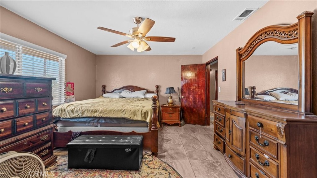 11443 Balsam Avenue Property Photo 15