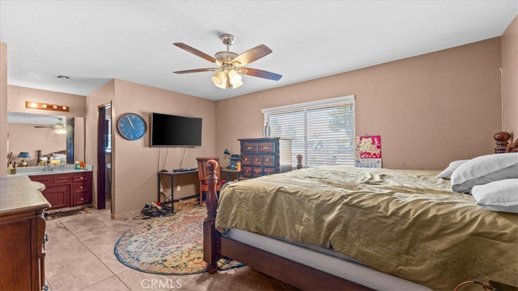 11443 Balsam Avenue Property Photo 16