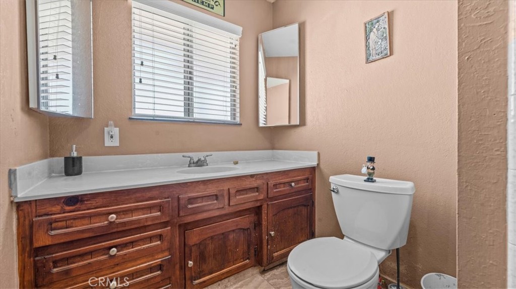 11443 Balsam Avenue Property Photo 18