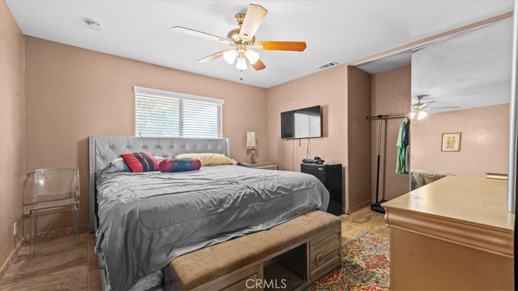 11443 Balsam Avenue Property Photo 19