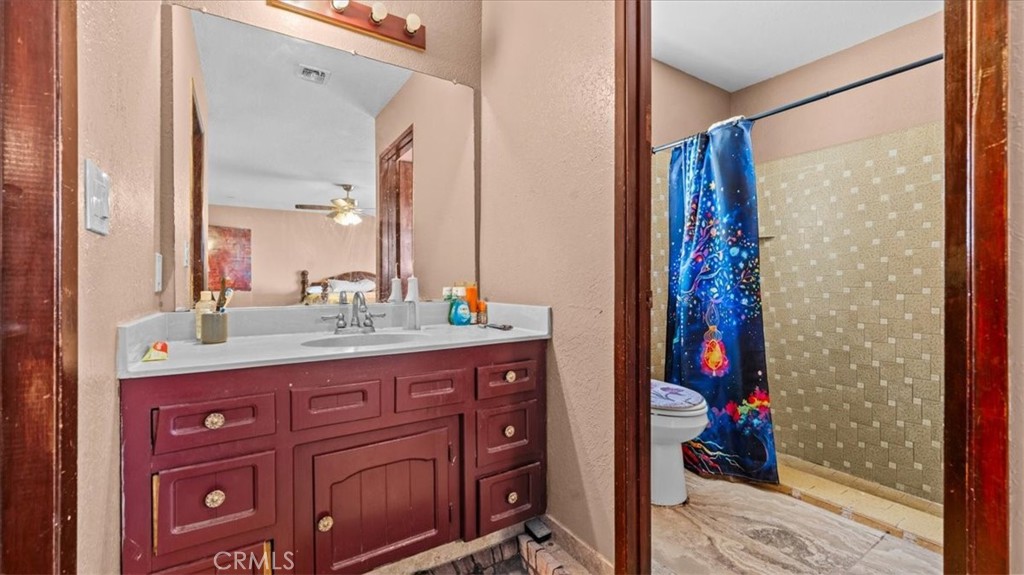 11443 Balsam Avenue Property Photo 20