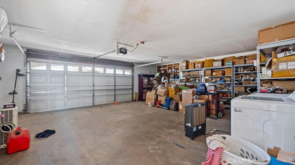 11443 Balsam Avenue Property Photo 22