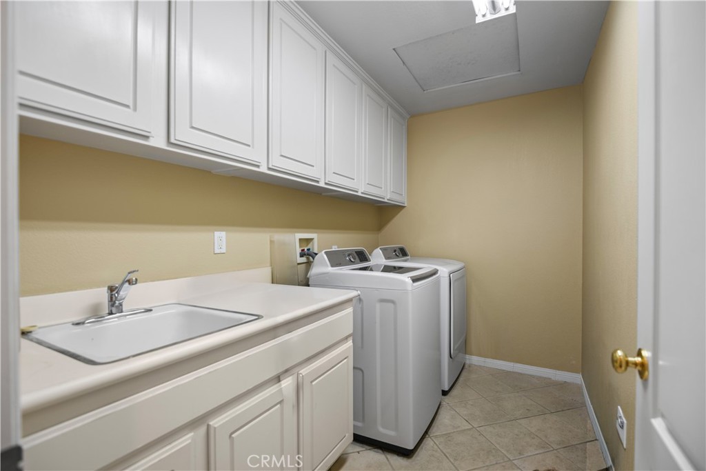 5876 Greyville Place Property Photo 17