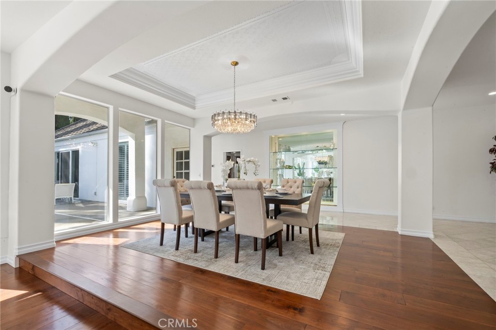5072 Castle Court Property Photo 12