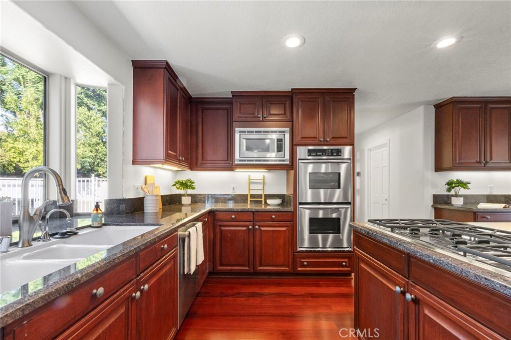 5072 Castle Court Property Photo 31