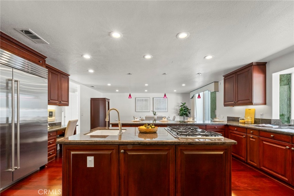 5072 Castle Court Property Photo 34