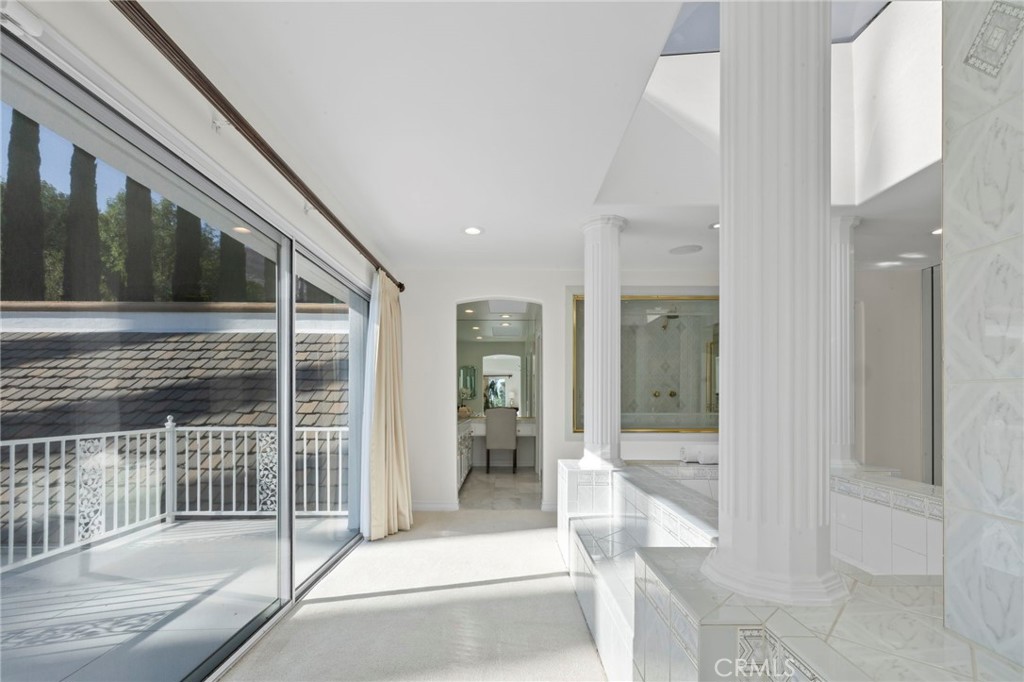 5072 Castle Court Property Photo 49
