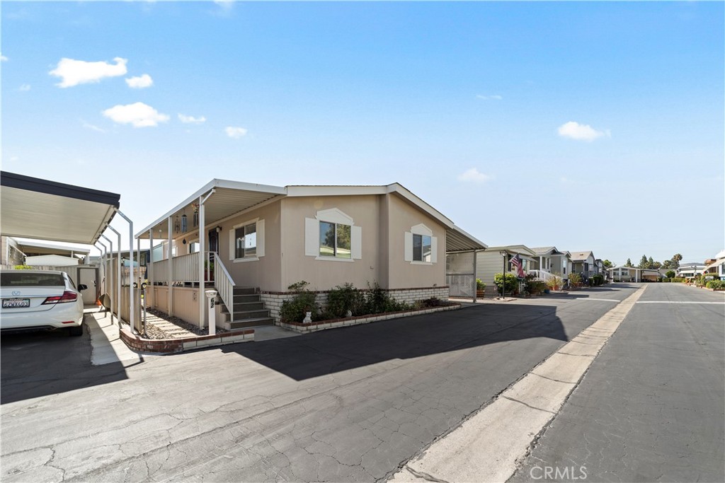 1630 W Covina Boulevard 62 Property Photo 4
