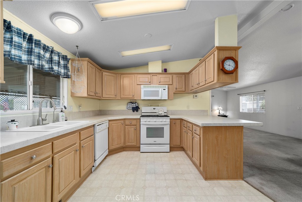 1630 W Covina Boulevard 62 Property Photo 15