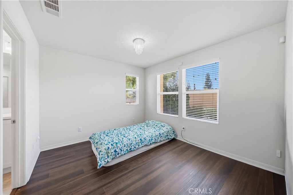 803 N Dalton Avenue 101 Property Photo 21