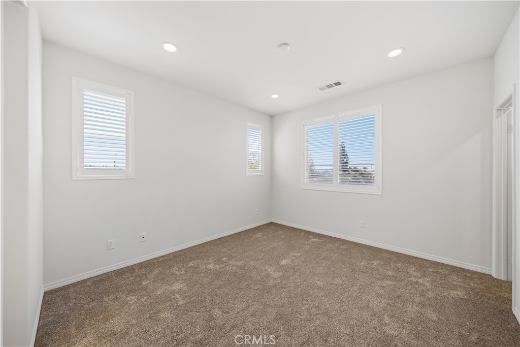 803 N Dalton Avenue 101 Property Photo 25