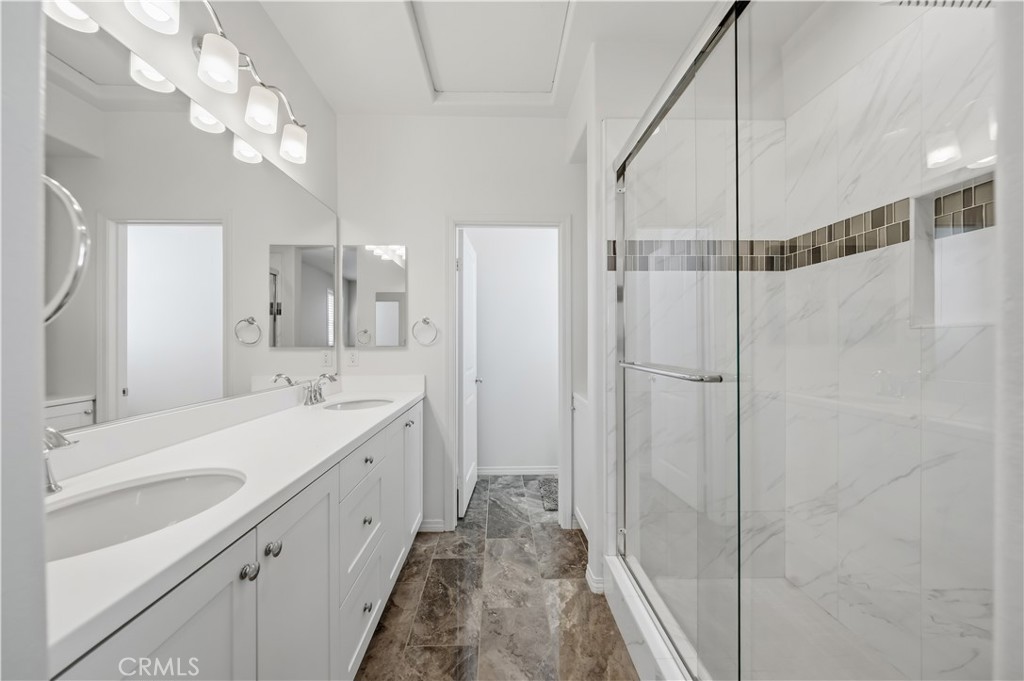 803 N Dalton Avenue 101 Property Photo 27