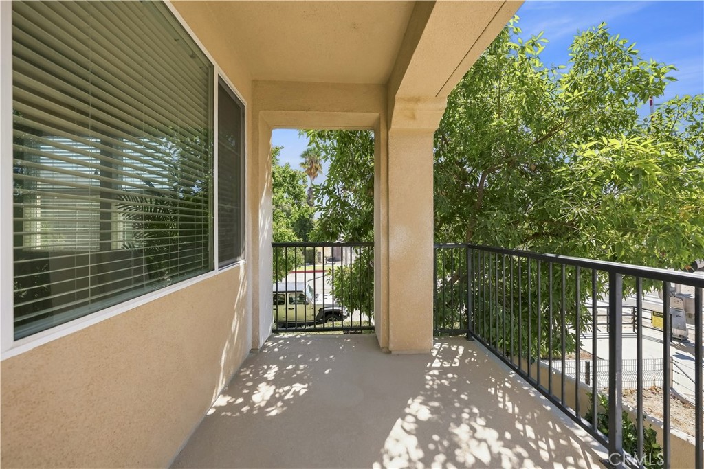 803 N Dalton Avenue 101 Property Photo 35