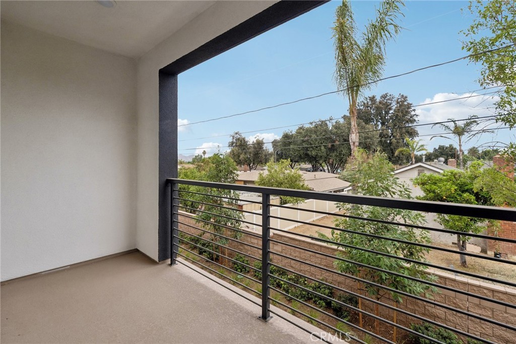 9549 Hannah Way Property Photo 6