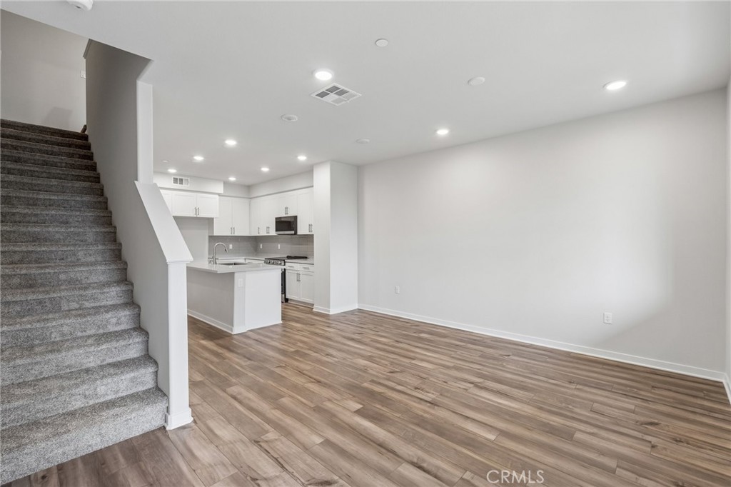 9549 Hannah Way Property Photo 16