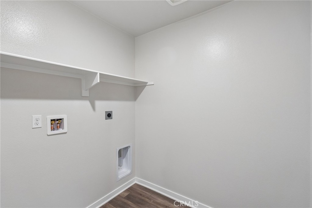 9549 Hannah Way Property Photo 31