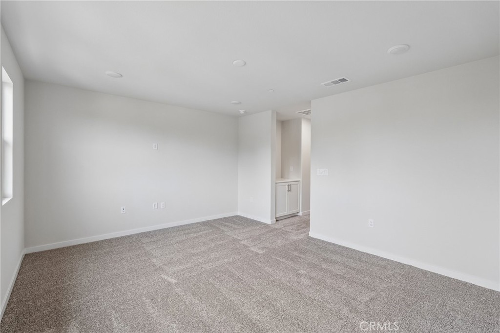 9549 Hannah Way Property Photo 32