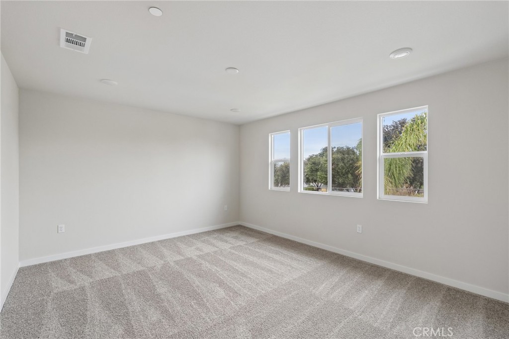 9549 Hannah Way Property Photo 33