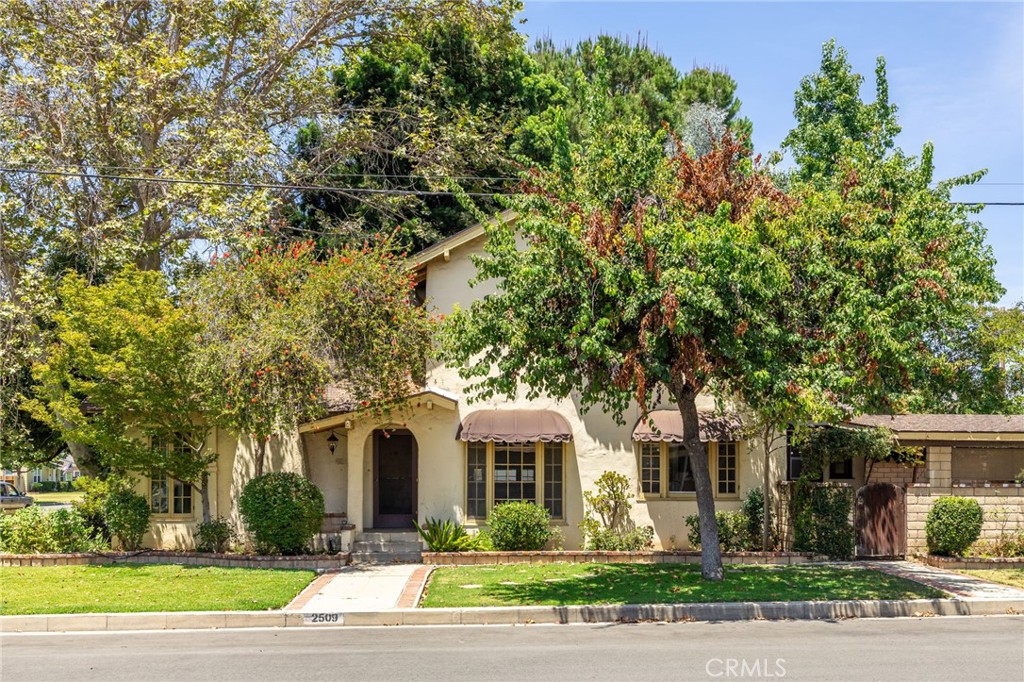 2509 I Property Photo 2