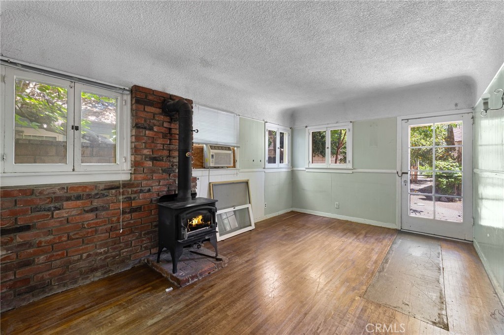 2509 I Property Photo 21