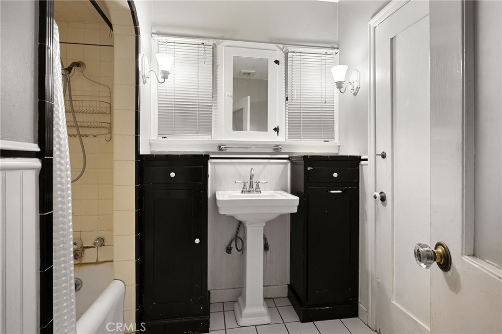 2509 I Property Photo 25