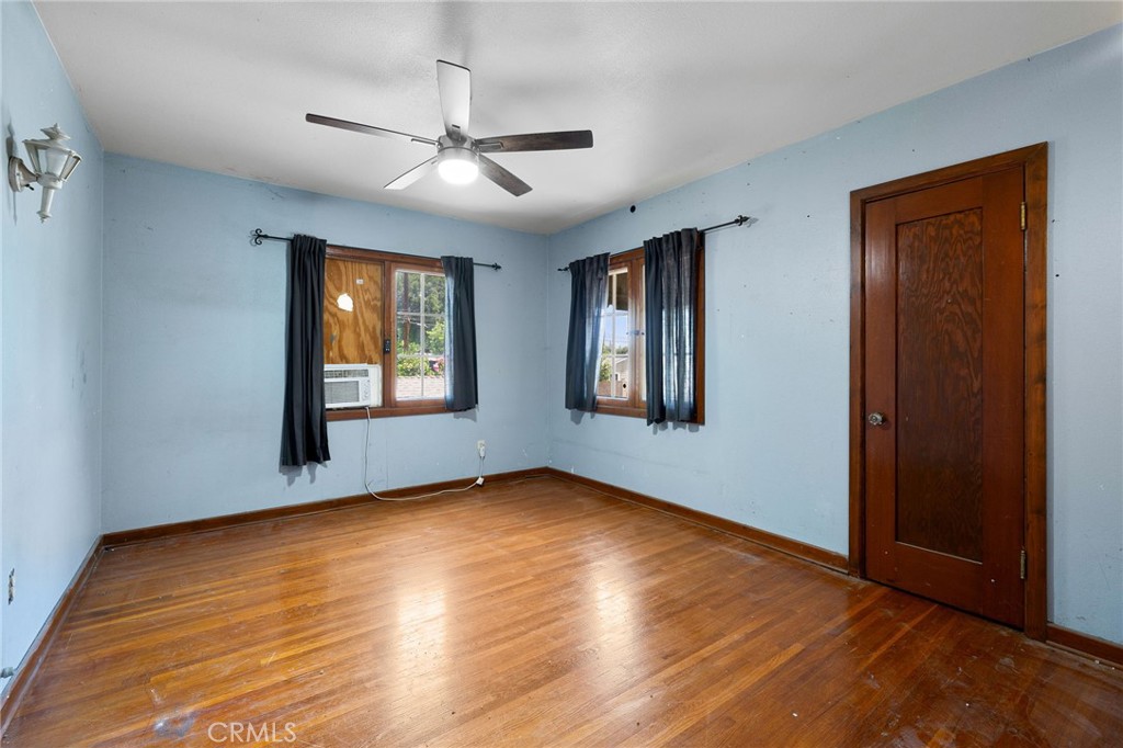 2509 I Property Photo 29
