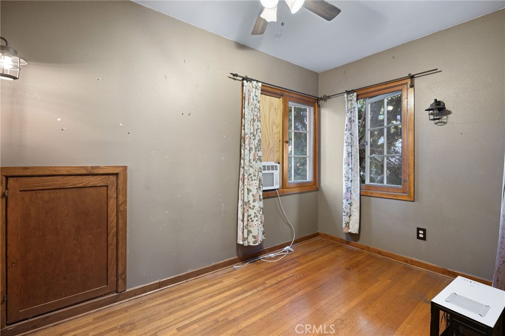 2509 I Property Photo 31