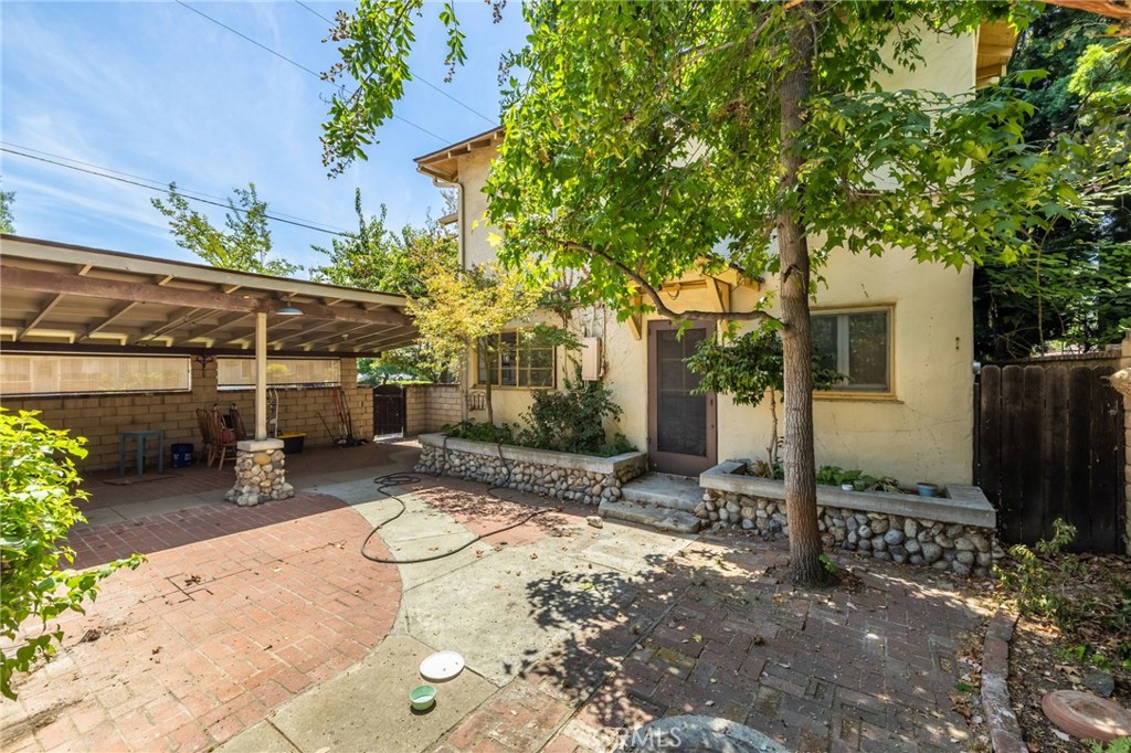 2509 I Property Photo 34