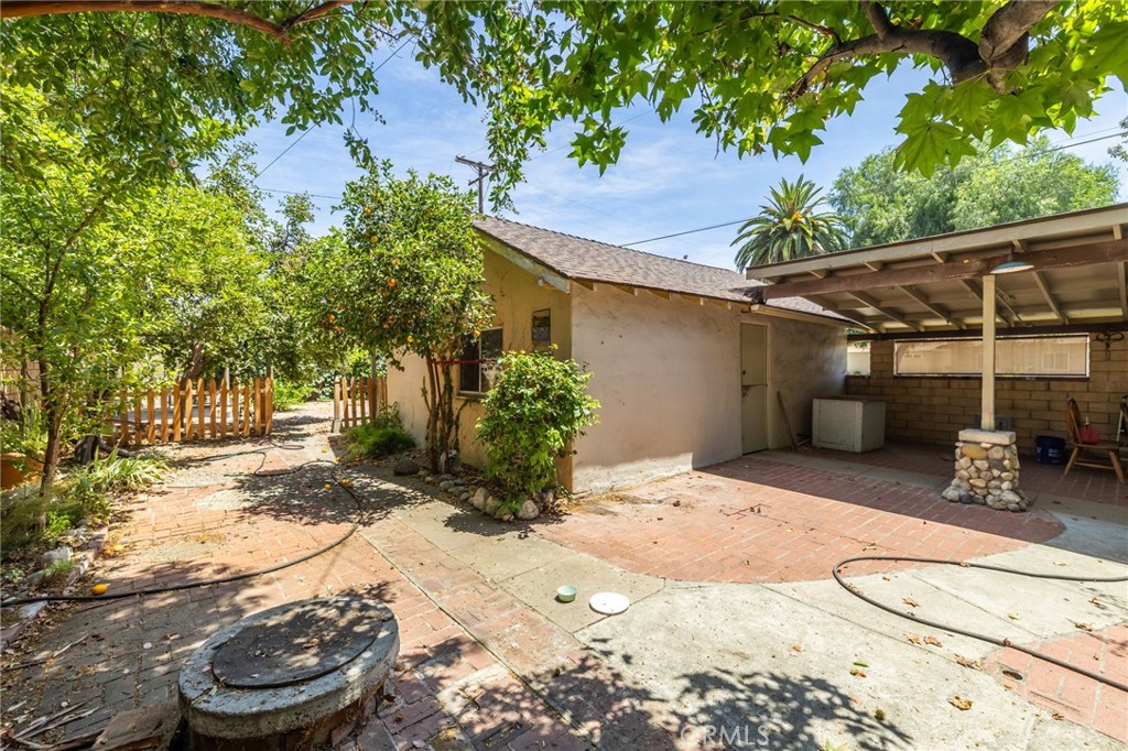 2509 I Property Photo 36