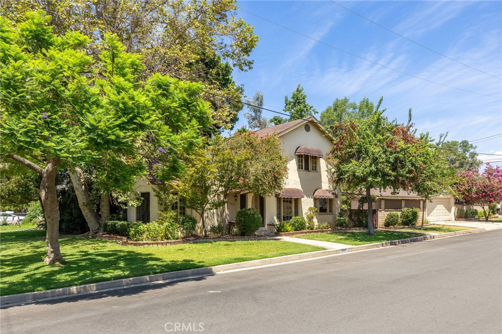 2509 I Property Photo 47