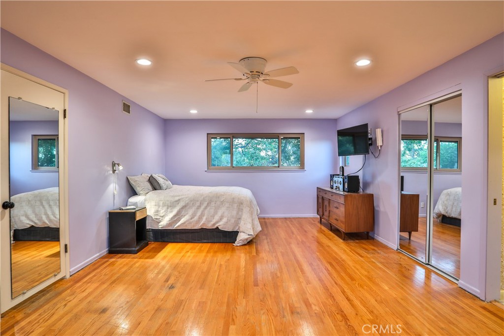 846 W 10th Street Property Photo 31