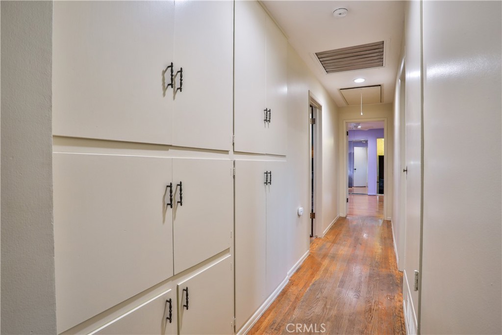 846 W 10th Street Property Photo 42