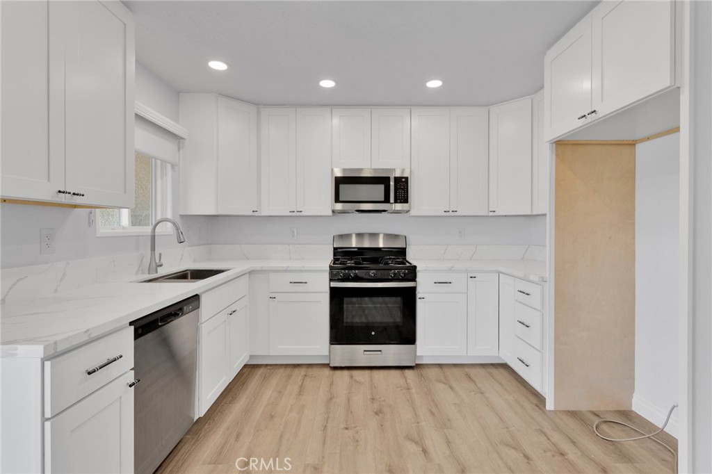 8333 Corona Avenue Property Photo 4