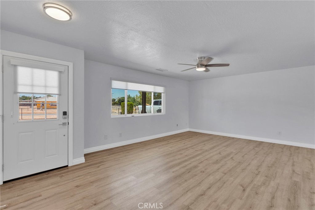 8333 Corona Avenue Property Photo 10