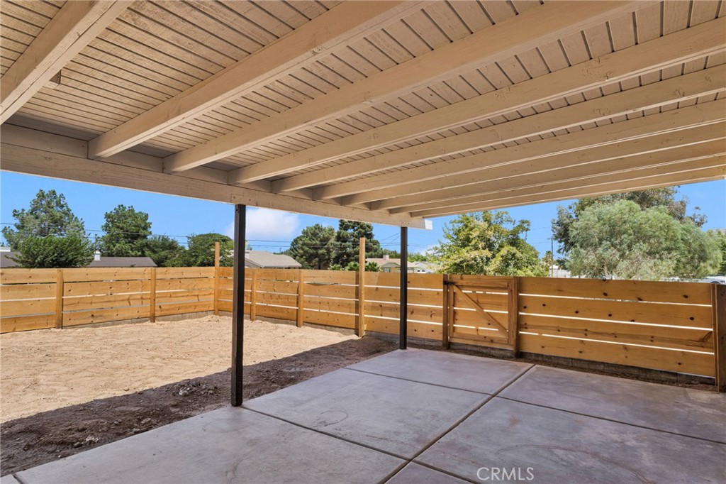 8333 Corona Avenue Property Photo 31